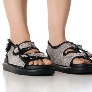 🔥Azelea Wang sandal.